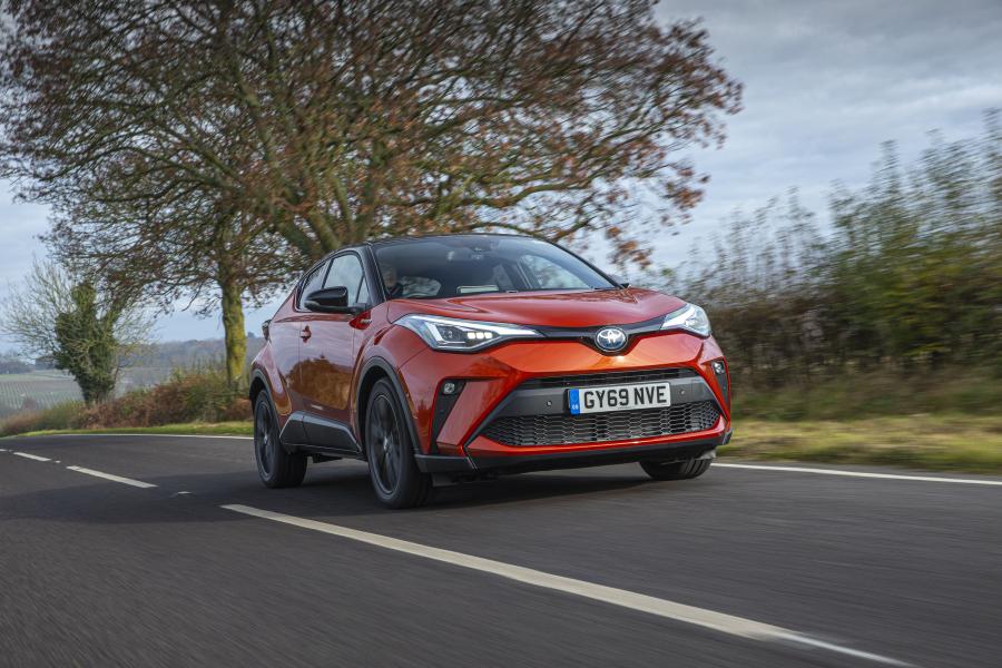  Toyota C-HR Hybrid Orange Edition 2019 года  (UK) (фото 33 из 34)